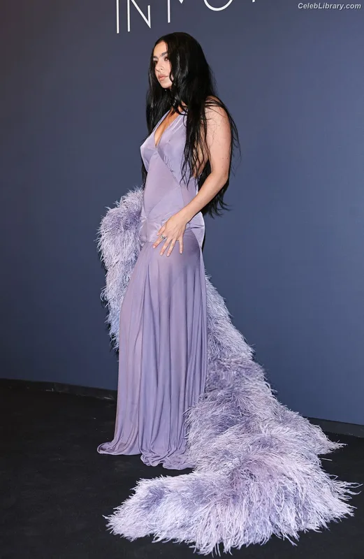 Charli XCX photo 11 of 2701