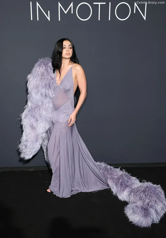 Charli XCX photo 16 of 2701