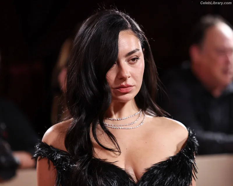 Charli XCX photo 5 of 2701