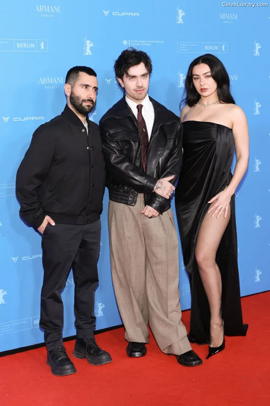 Charli XCX photo 24 of 2701