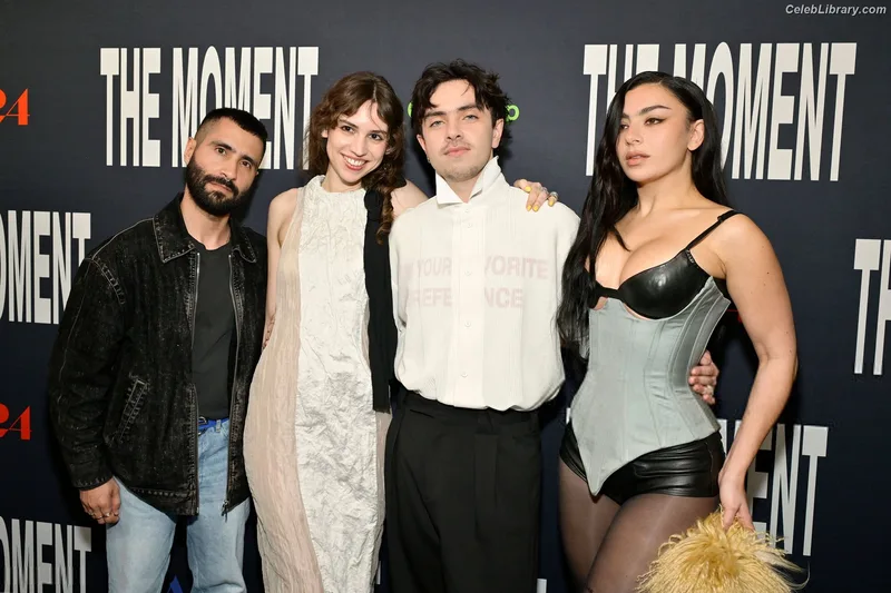Charli XCX photo 7 of 2701
