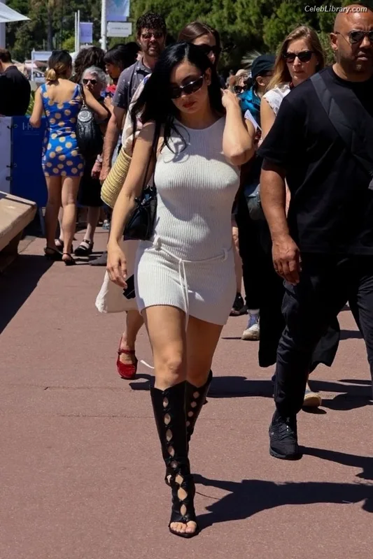 Charli XCX photo 10 of 2701