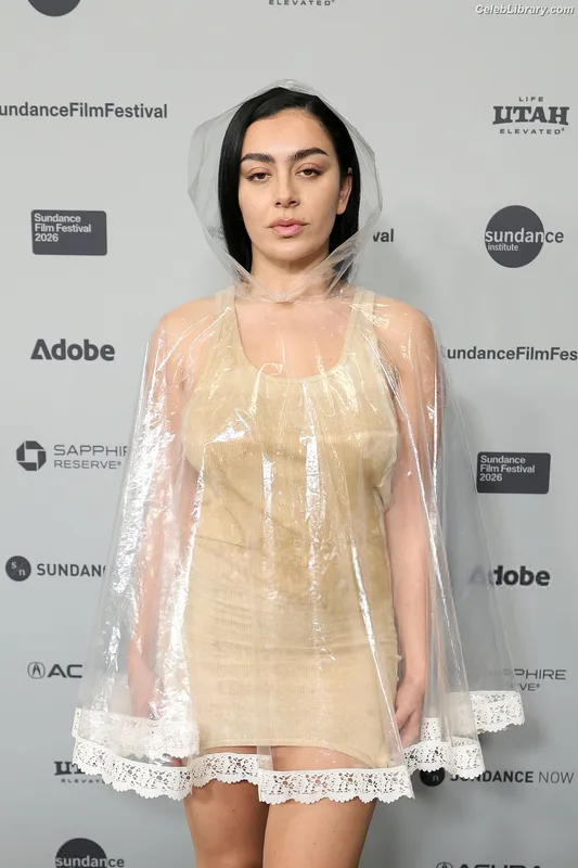 Charli XCX photo 15 of 2701