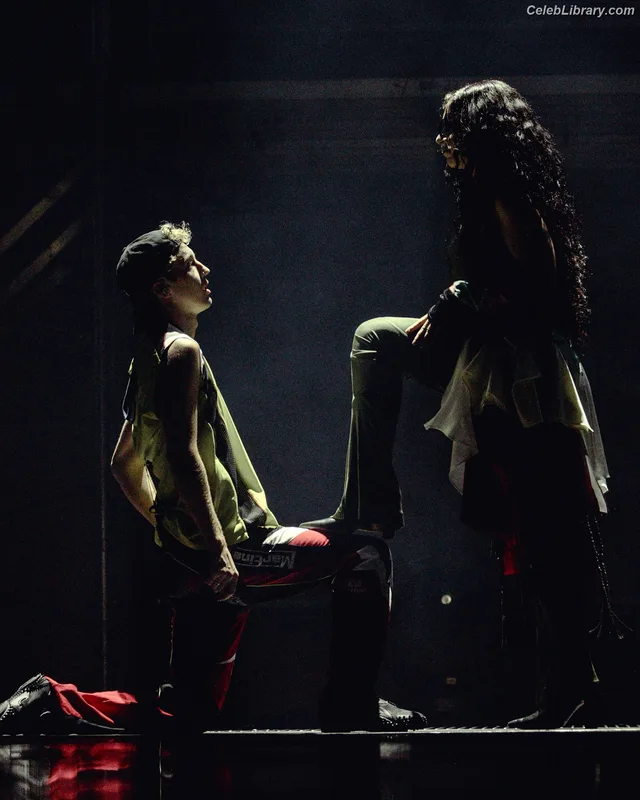 Charli XCX photo 9 of 2701