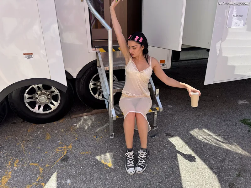 Charli XCX photo 14 of 2701