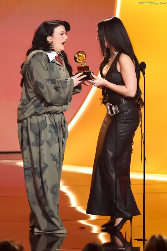 Charli XCX photo 7 of 2701
