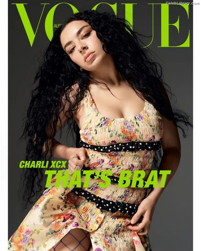 Charli XCX photo 7 of 2701