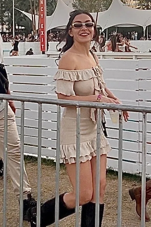 Charli XCX photo 5 of 2701