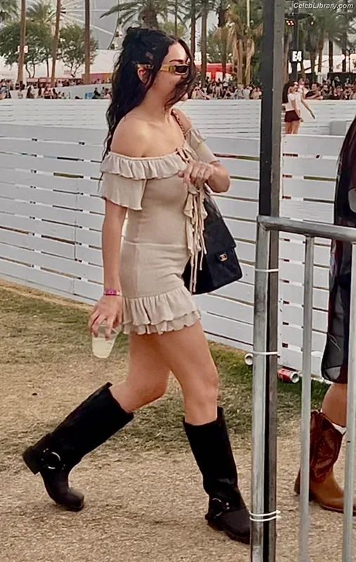 Charli XCX photo 7 of 2701