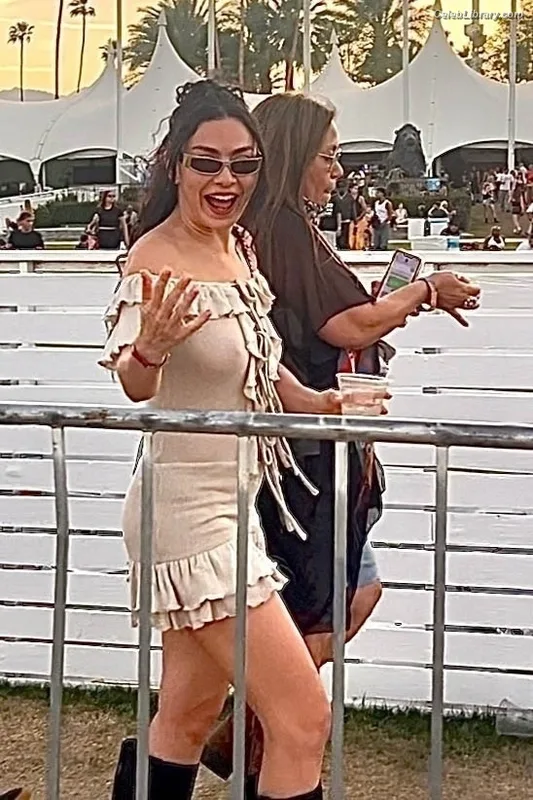 Charli XCX photo 12 of 2701