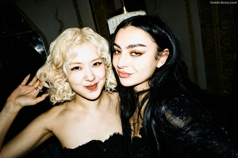 Charli XCX photo 18 of 2701