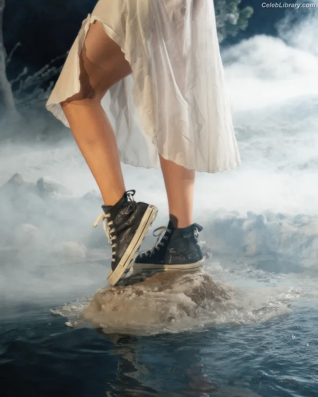 Charli XCX photo 7 of 2701