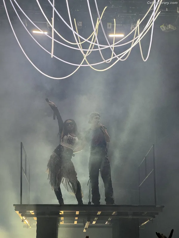 Charli XCX photo 10 of 2701
