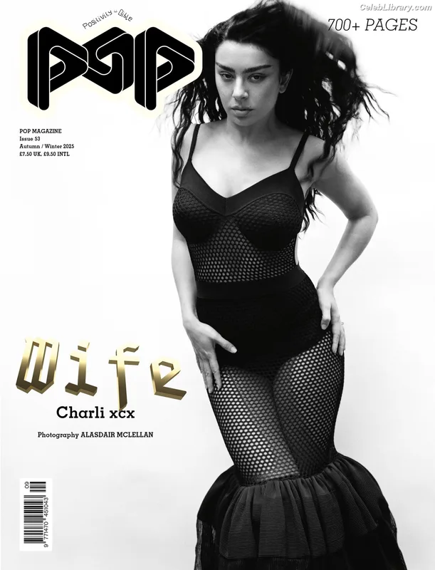 Charli XCX photo 5 of 2701