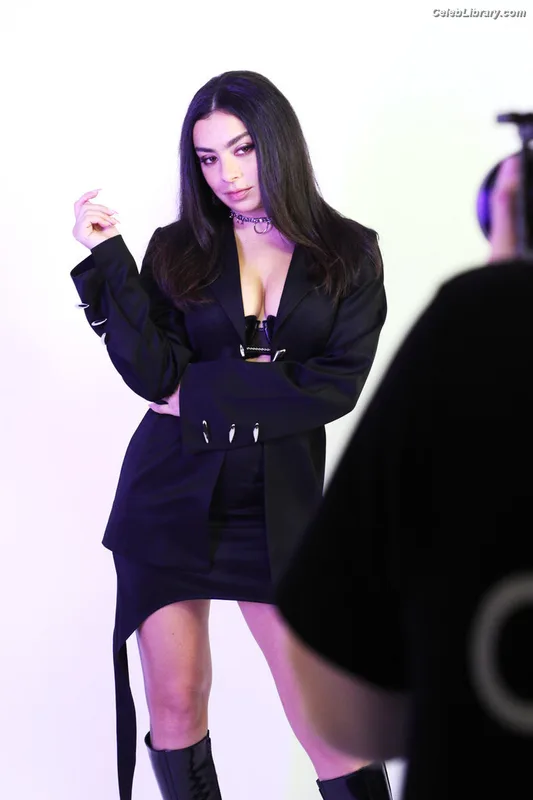 Charli XCX photo 14 of 2701