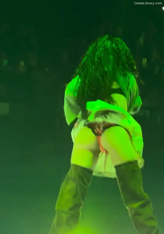 Charli XCX photo 18 of 2701