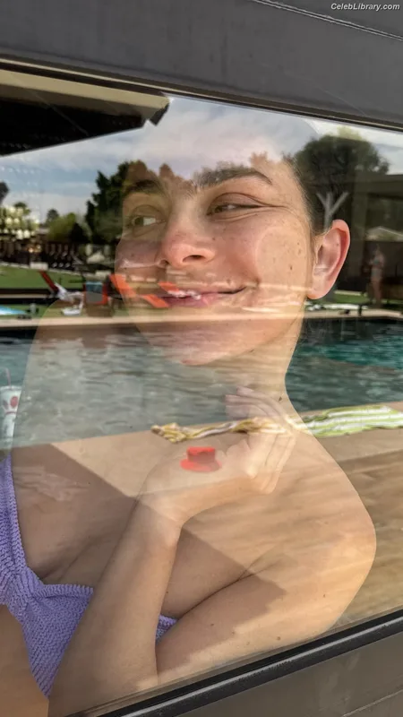 Charli XCX photo 22 of 2701