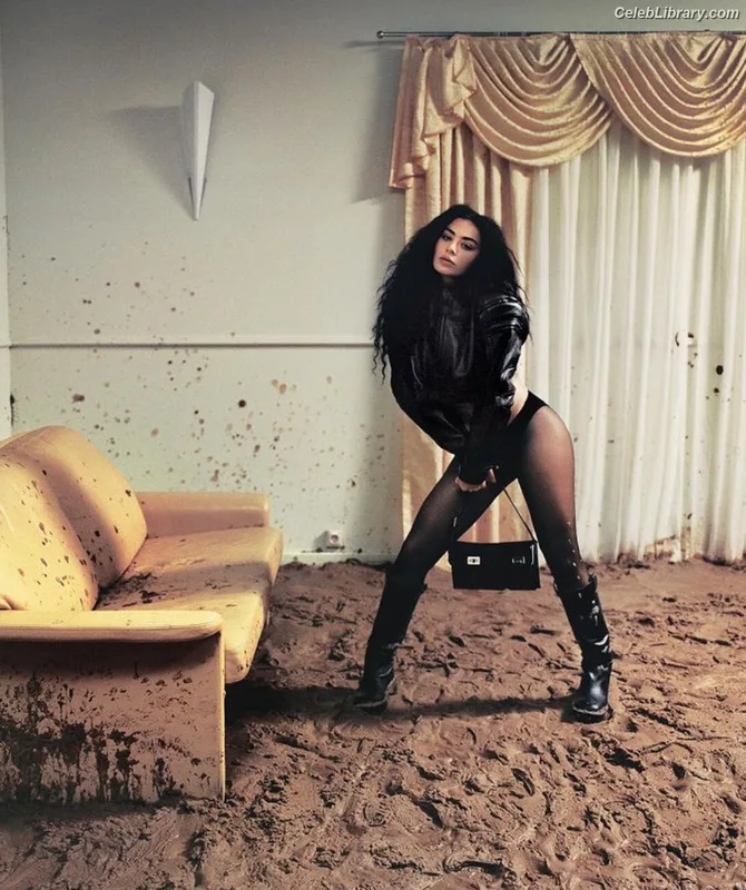 Charli XCX photo 7 of 2701