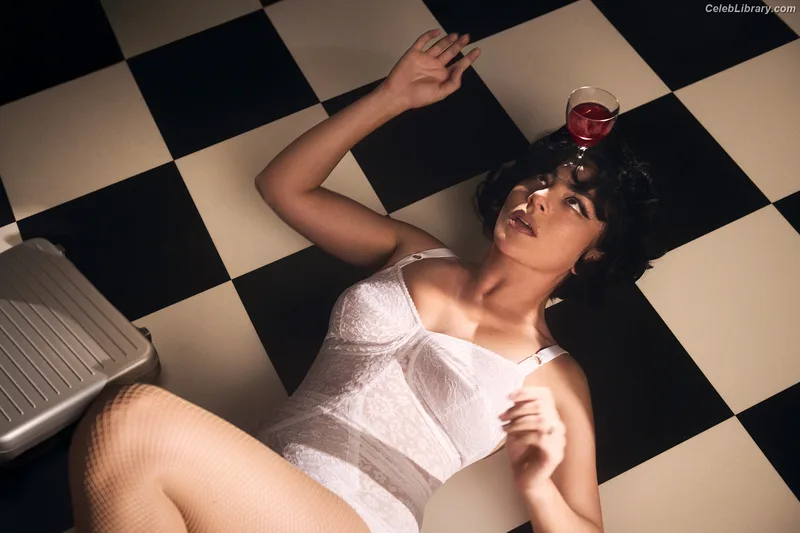 Charli XCX photo 22 of 2701