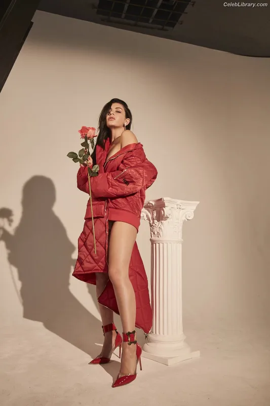 Charli XCX photo 19 of 2701