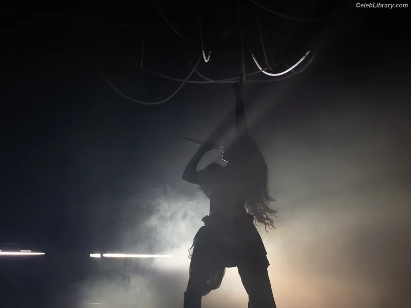 Charli XCX photo 14 of 2701