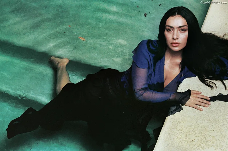 Charli XCX photo 24 of 2701