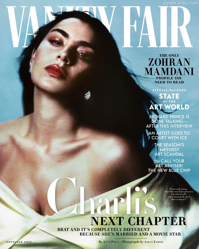 Charli XCX photo 5 of 2701