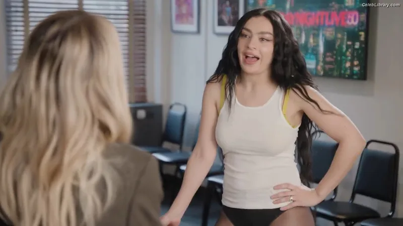 Charli XCX photo 10 of 2701