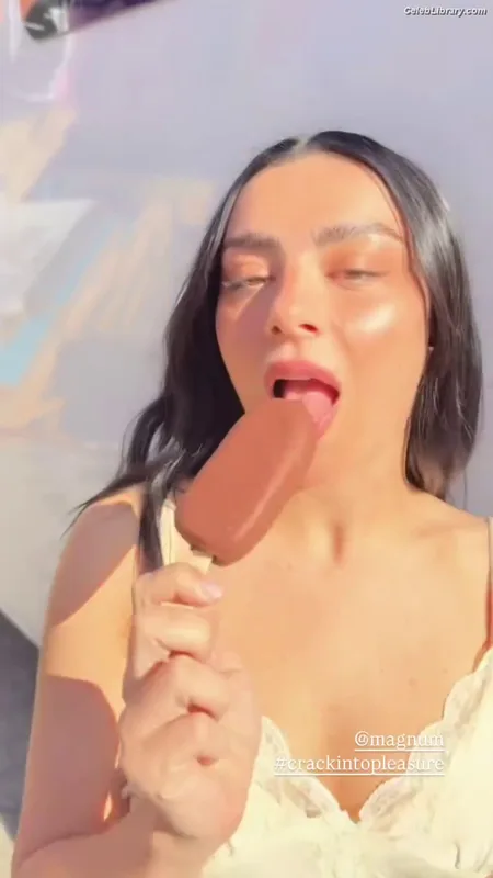 Charli XCX photo 14 of 2701