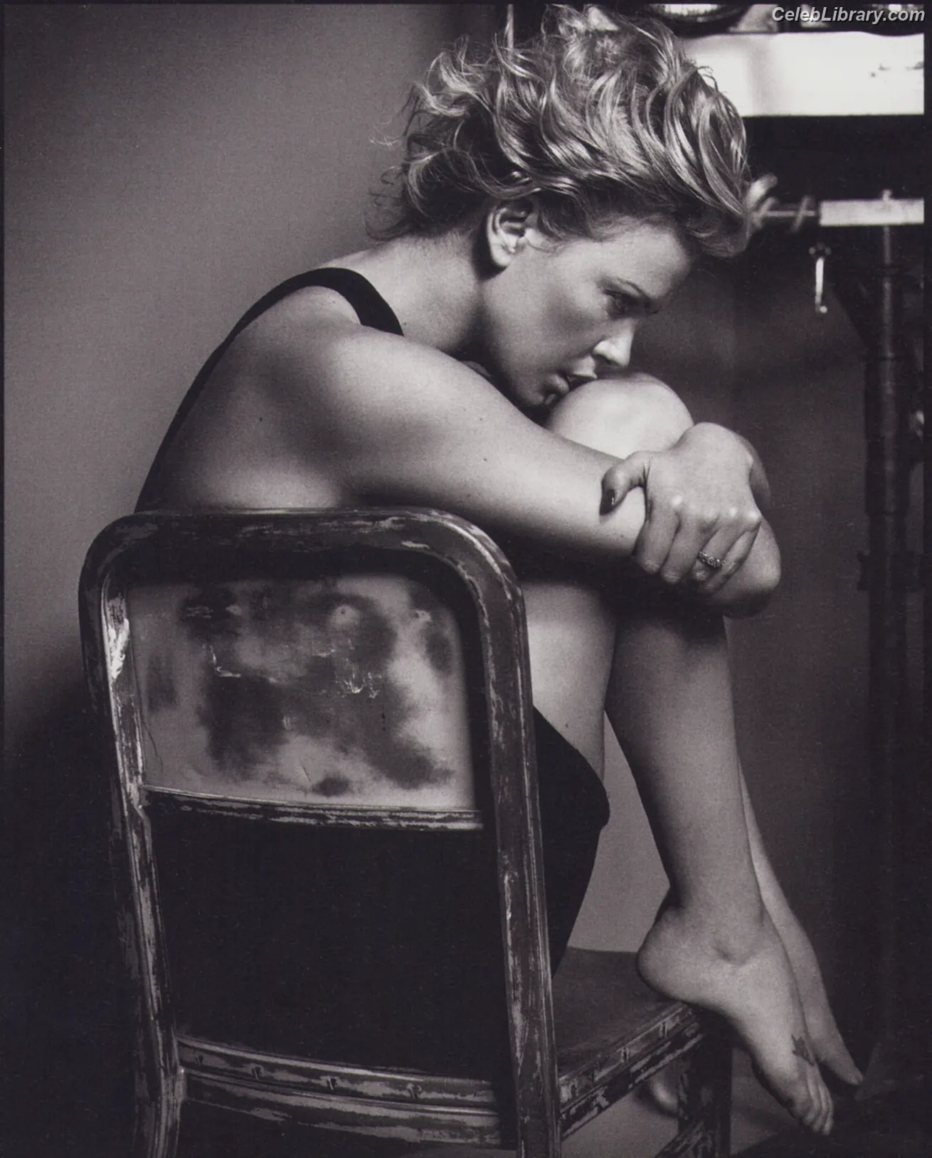 Charlize Theron photo 14 of 871