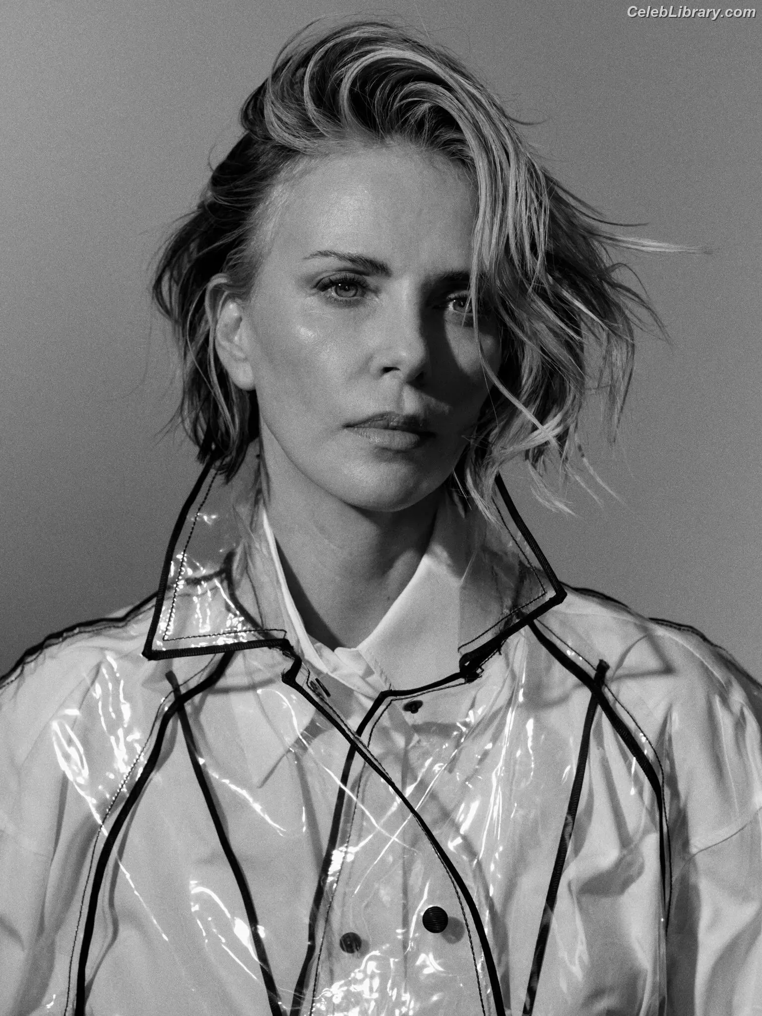 Charlize Theron photo 24 of 871