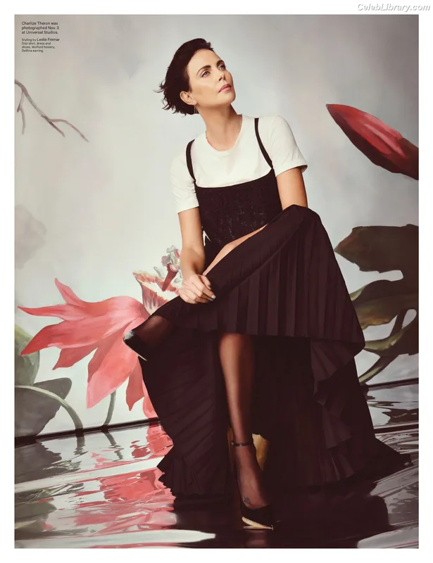 Charlize Theron photo 19 of 884