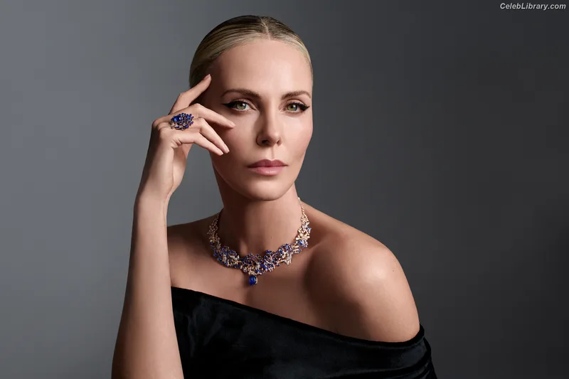Charlize Theron photo 9 of 884