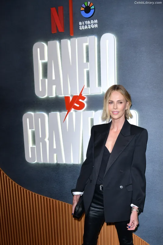 Charlize Theron photo 12 of 884