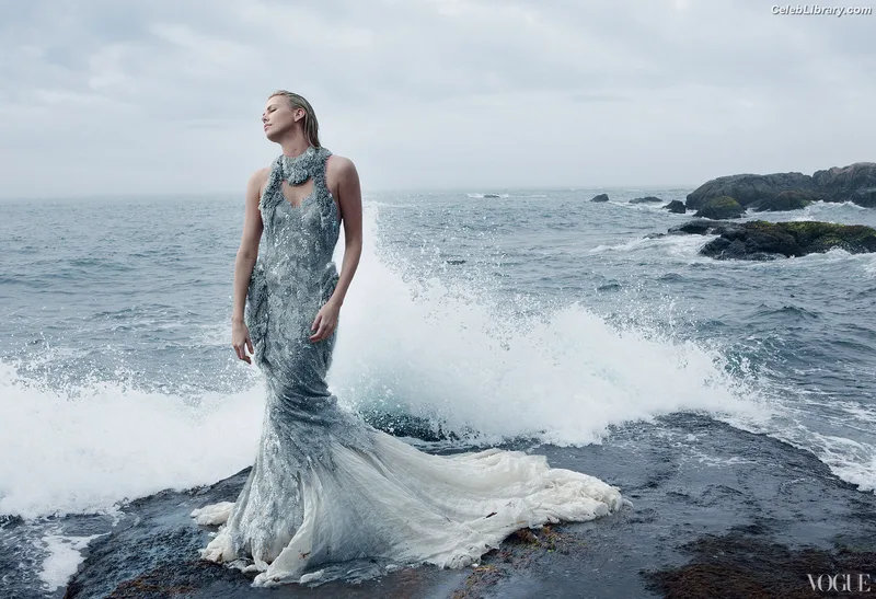 Charlize Theron photo 17 of 884