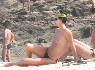 Charlize Theron photo 10 of 884