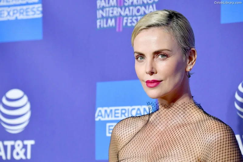 Charlize Theron photo 1 of 884