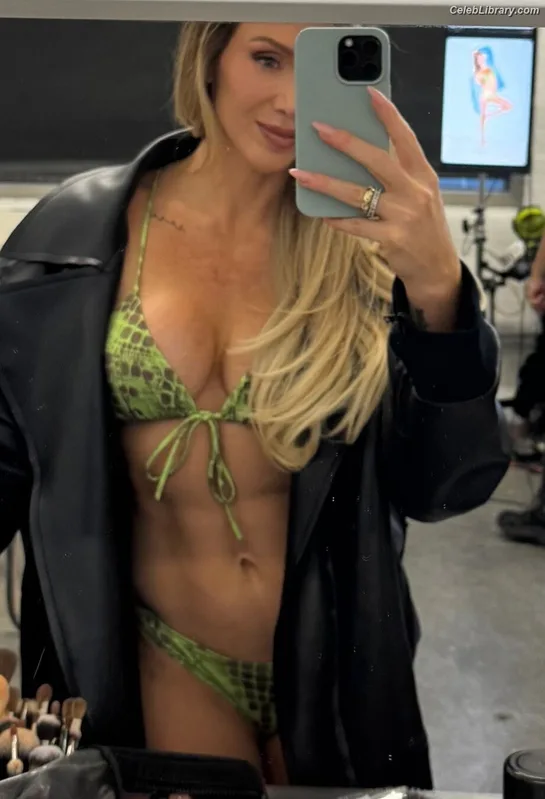 Charlotte Flair photo 23 of 717