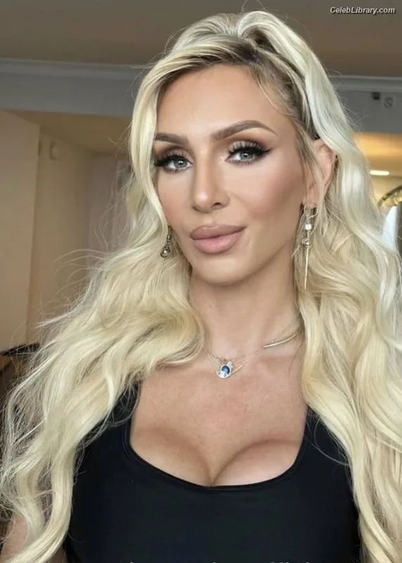 Charlotte Flair photo 6 of 717