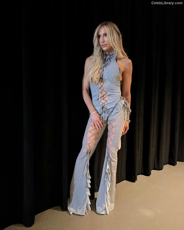 Charlotte Flair photo 20 of 717