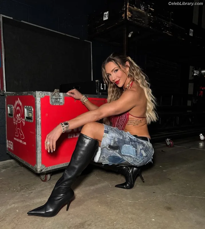 Charlotte Flair photo 11 of 717
