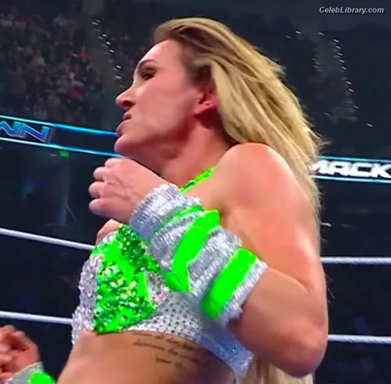 Charlotte Flair photo 4 of 717
