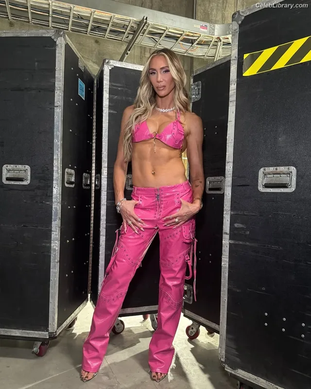 Charlotte Flair photo 23 of 717