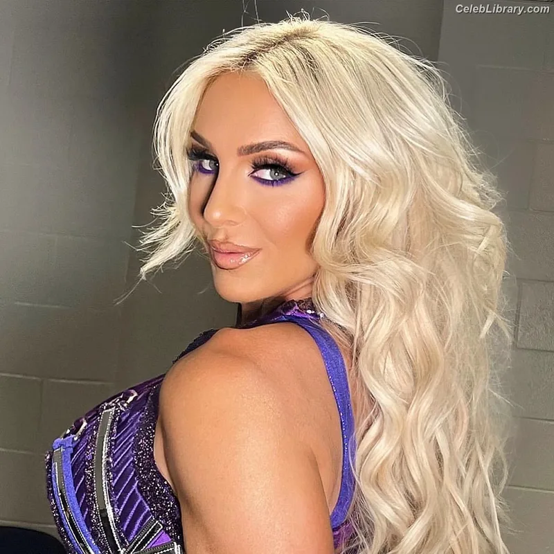 Charlotte Flair photo 11 of 717