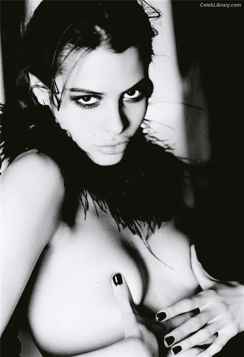Charlotte Kemp Muhl photo 13 of 95