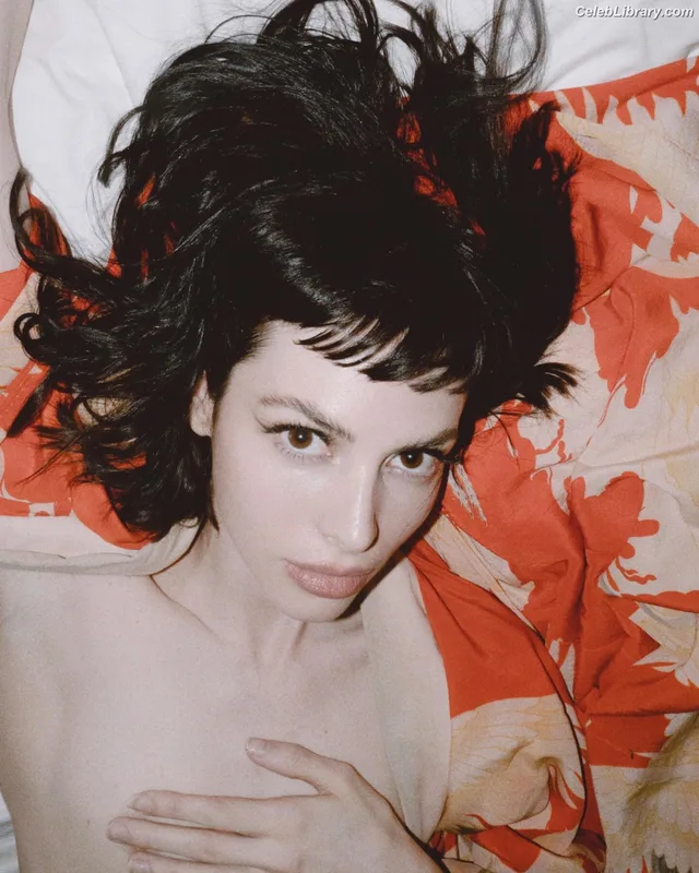 Charlotte Kemp Muhl photo 5 of 96