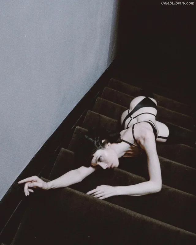 Charlotte Kemp Muhl photo 6 of 96