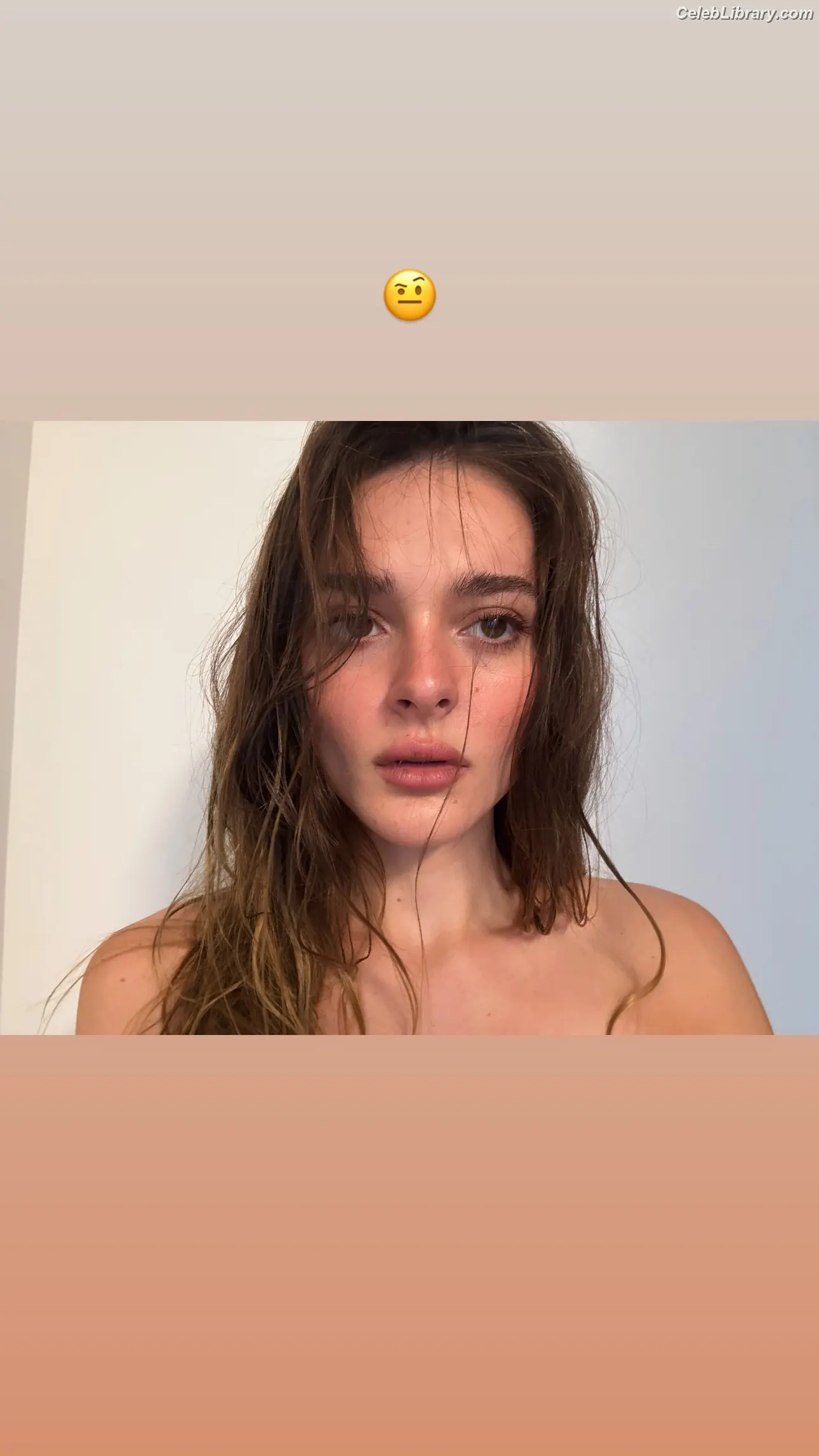 Charlotte Lawrence photo 15 of 714