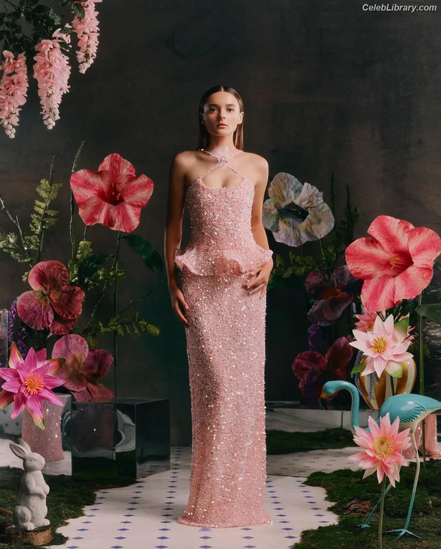 Charlotte Lawrence photo 5 of 714