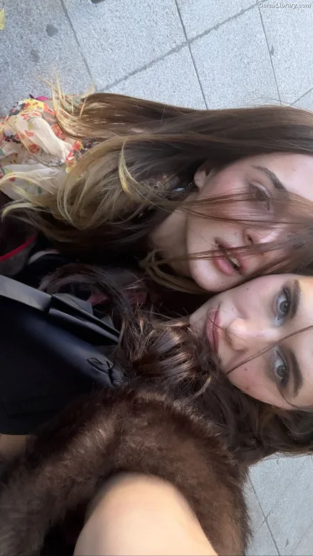 Charlotte Lawrence photo 24 of 714